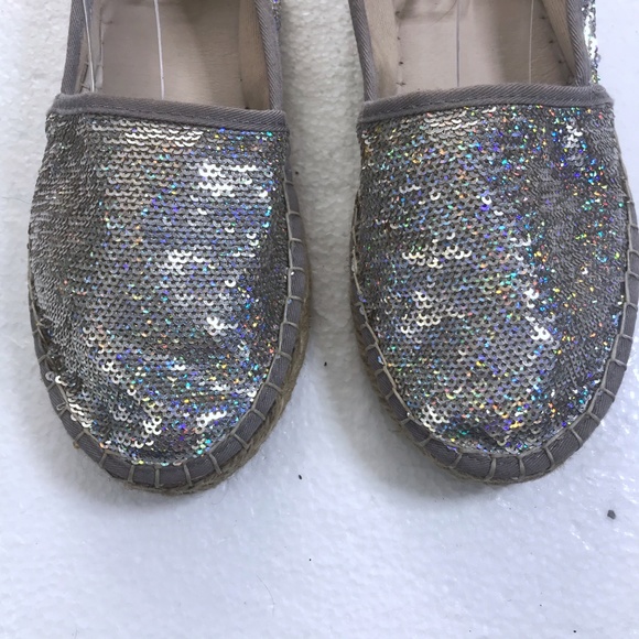 Nicole Miller 6 M Sequin Holographic Silver Flats - Picture 7 of 8